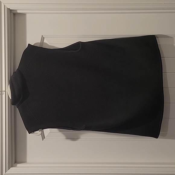 Patagonia Better Sweater Vest. Excellent used condition! Size Medium. - Picture 2 of 3